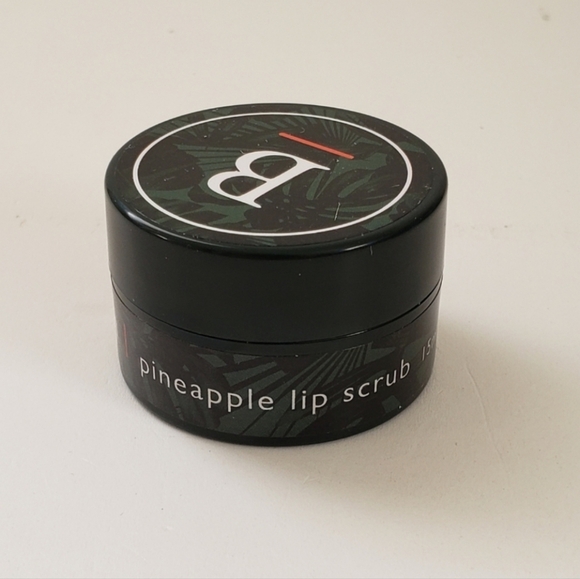 ๐2/$20 Bali Balm Pineapple Lip Scrub - Picture 3 of 7